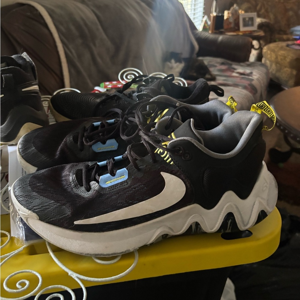 Nike Black and White Sneakers